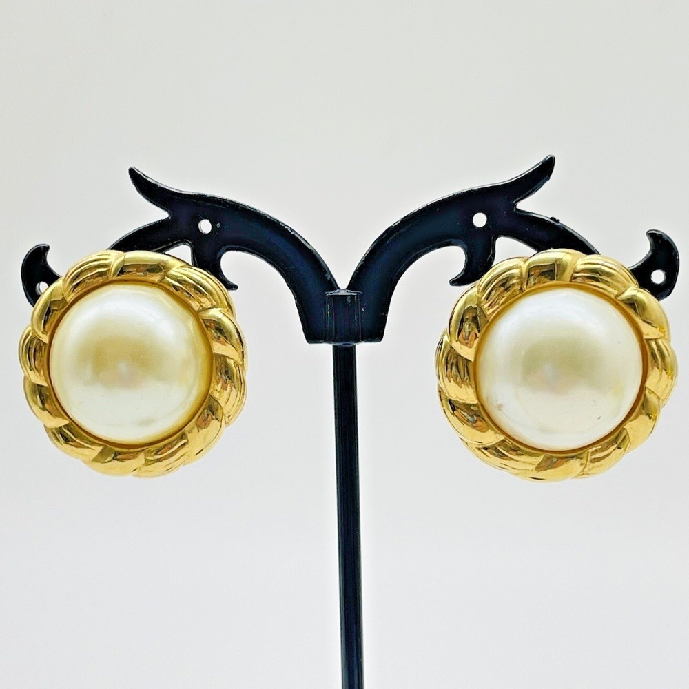 Vintage Faux Pearl Button Earrings Gold Tone Rope Border Pierced Jewelry